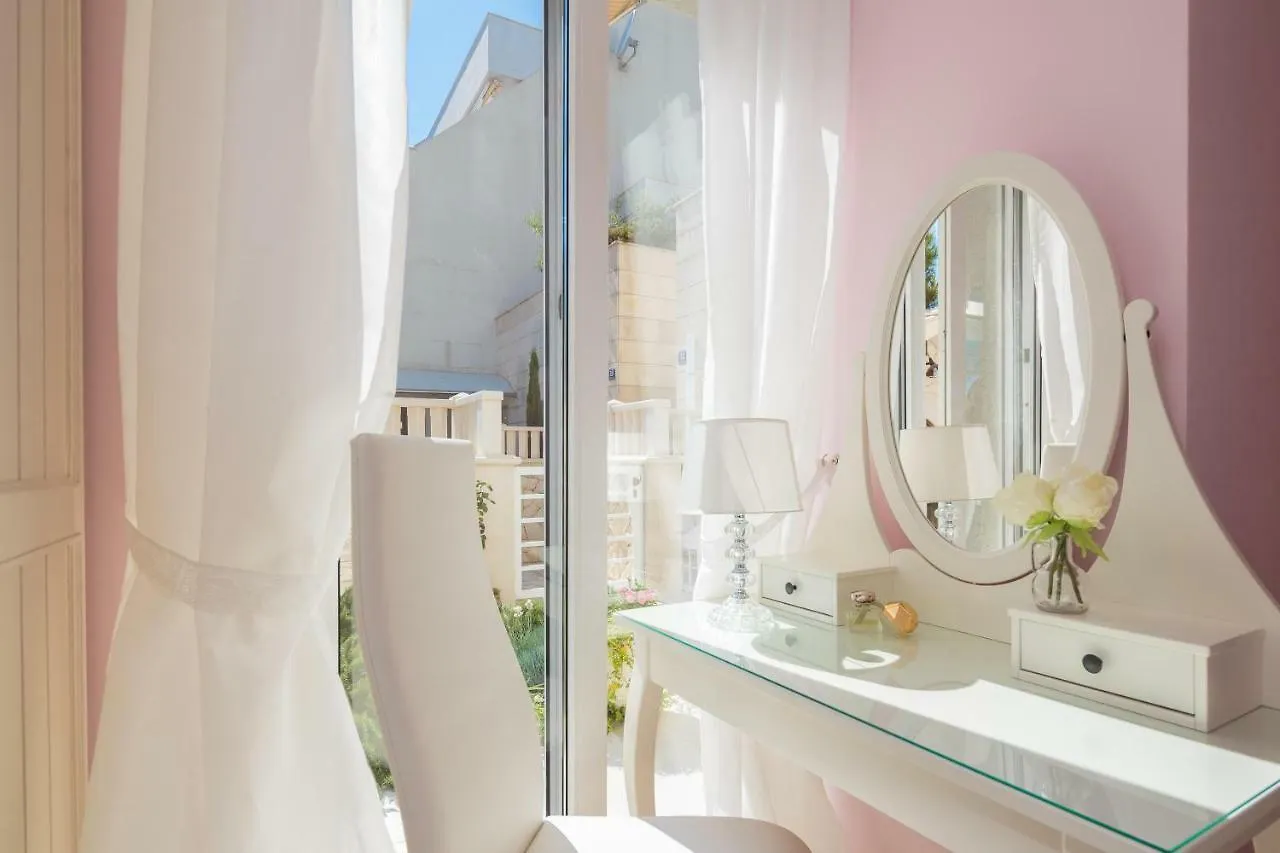 Luxury Apartment Loreta Σπλιτ 0*,  Κροατία
